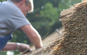 professional Sutton Cheney thatchers